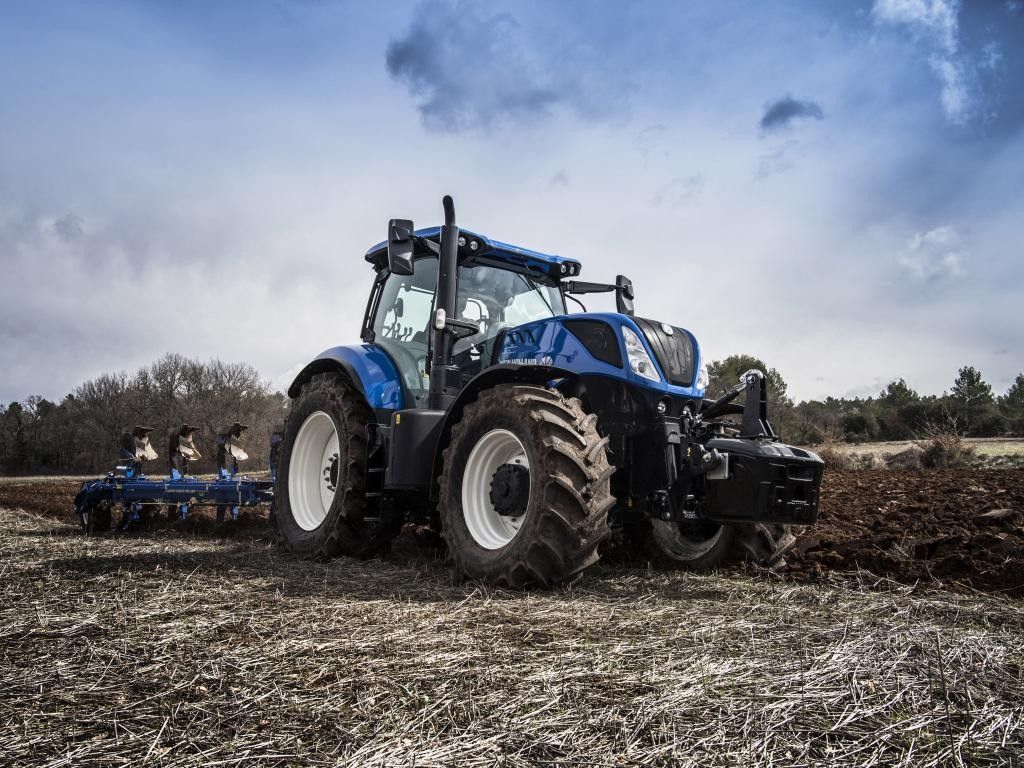 New Holland T7 215 S