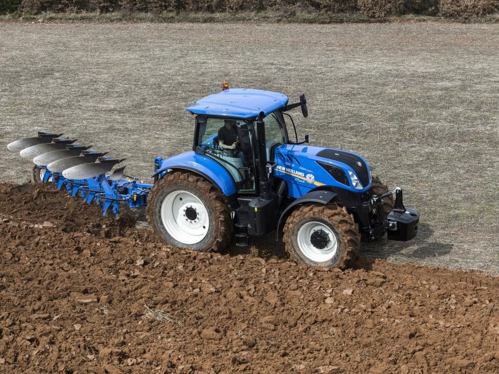 New Holland T7 215 S