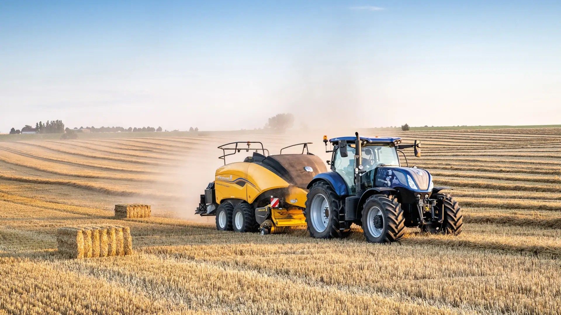 New Holland BigBaler 870 Plus CropCutter