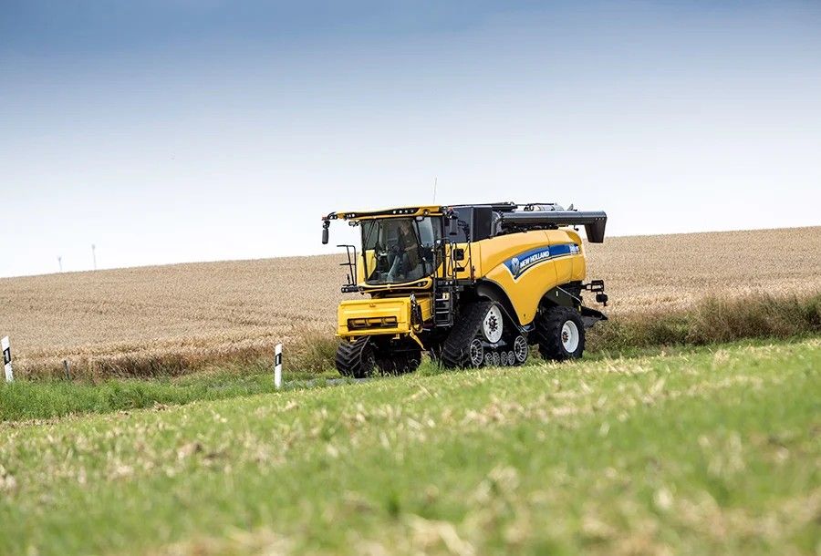 New Holland CX 7.90