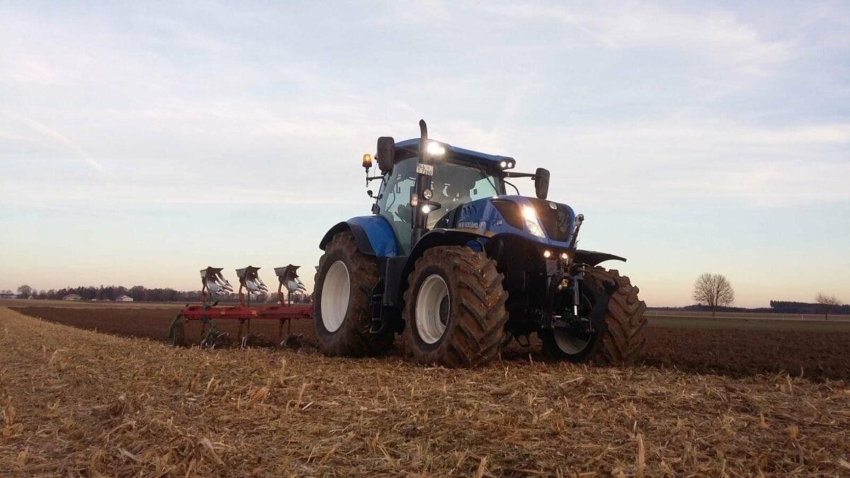 New Holland T7 260 