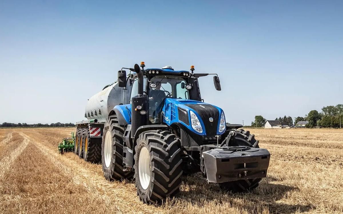 New Holland T8 440 AC