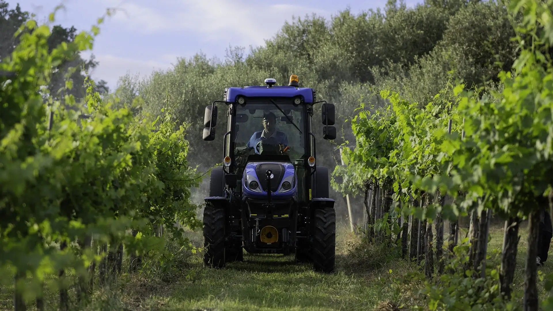 New Holland T4 110F S