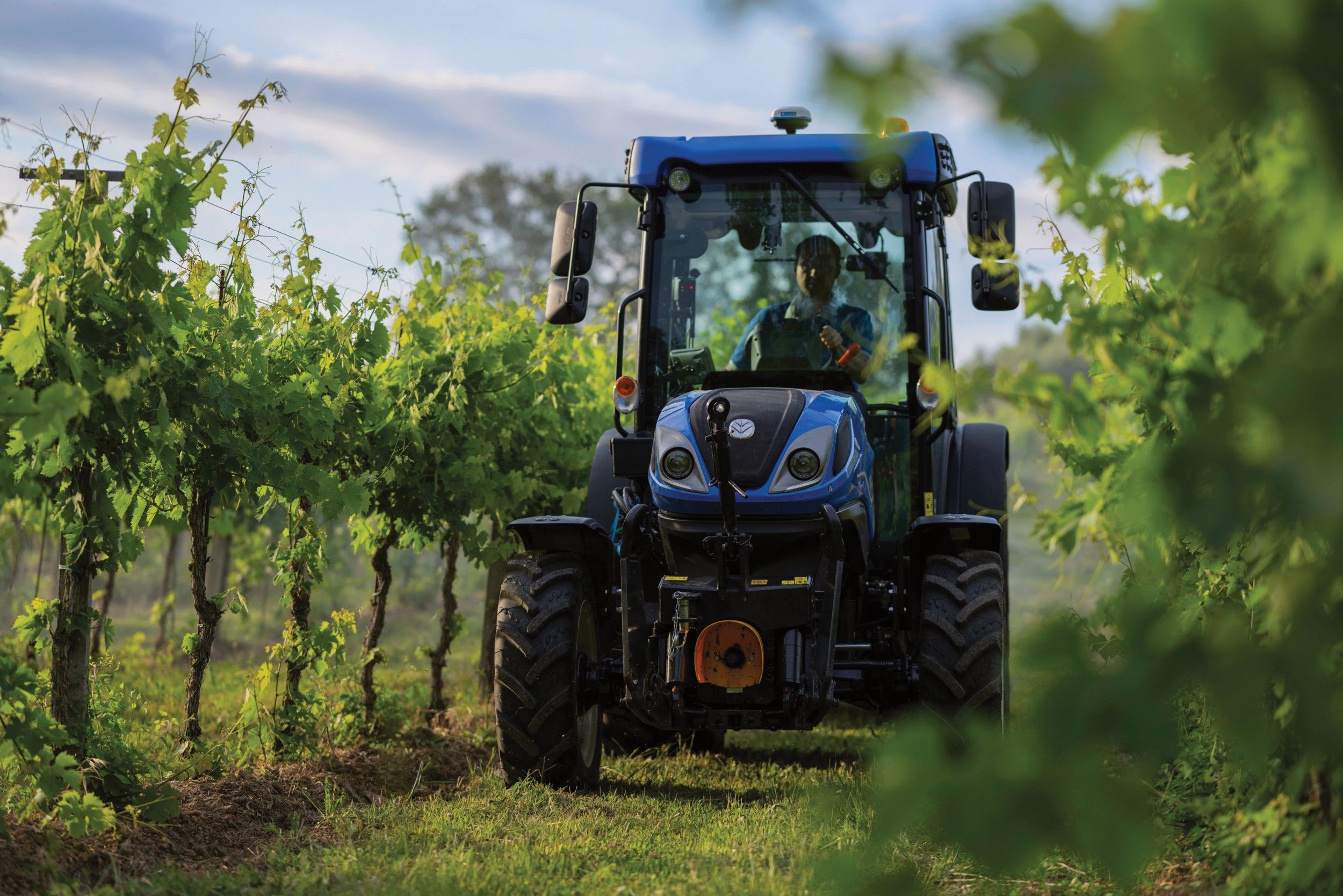 New Holland T4 110F S