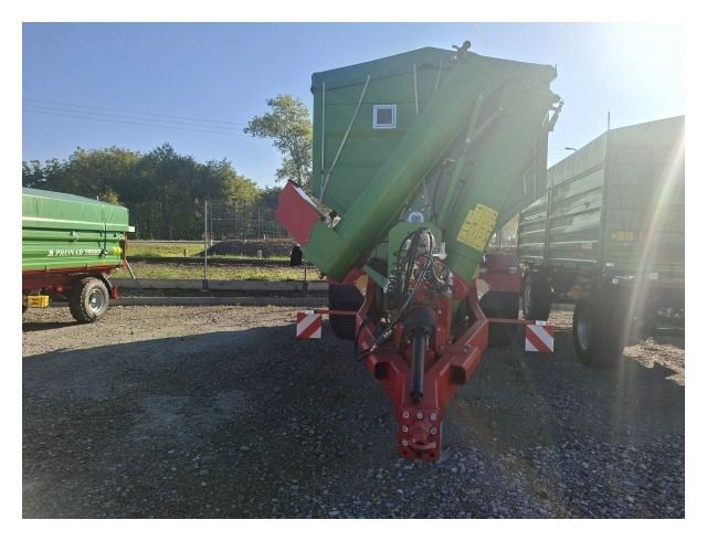 PRONAR T740