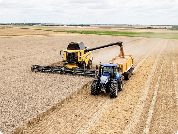 New Holland CR 8.90