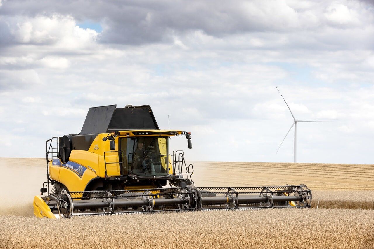 New Holland CR 8.80