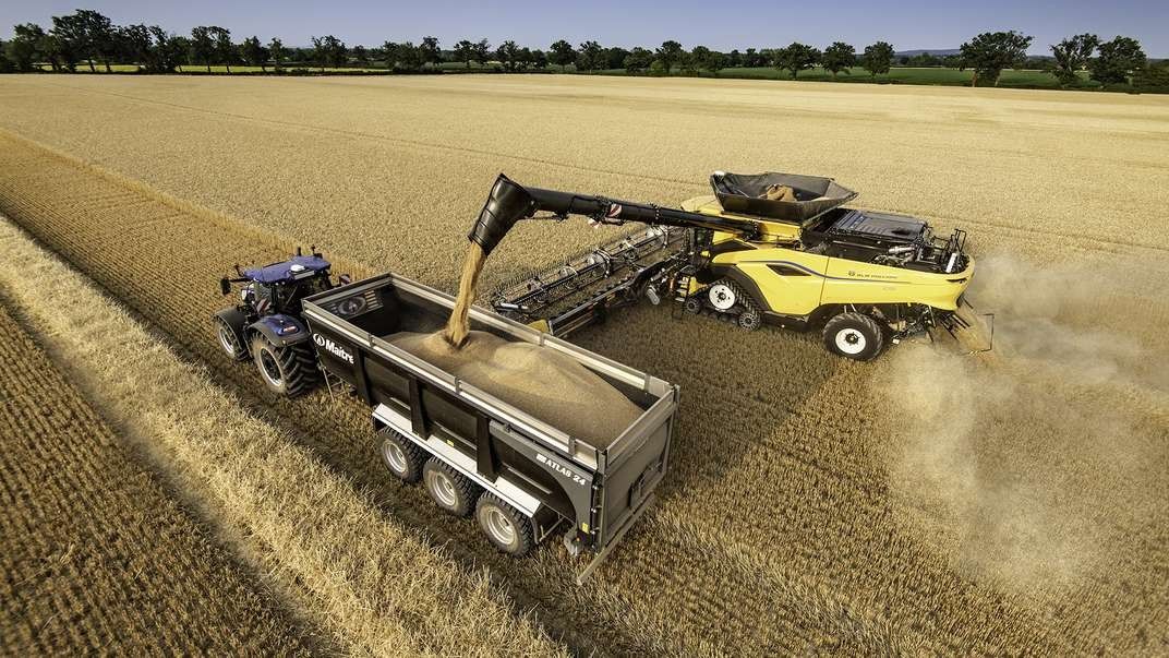 New Holland CR 11